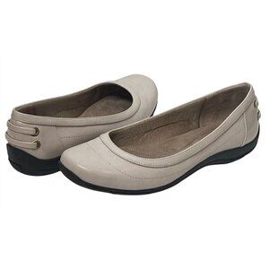 Life Stride Comfort Flats Women’s 6.5 Wide Faux Patent Beige Cushioned